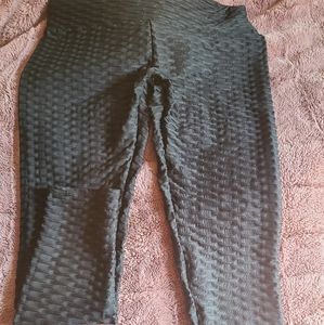 Textured leggings